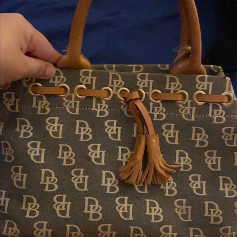 Dooney & Bourke